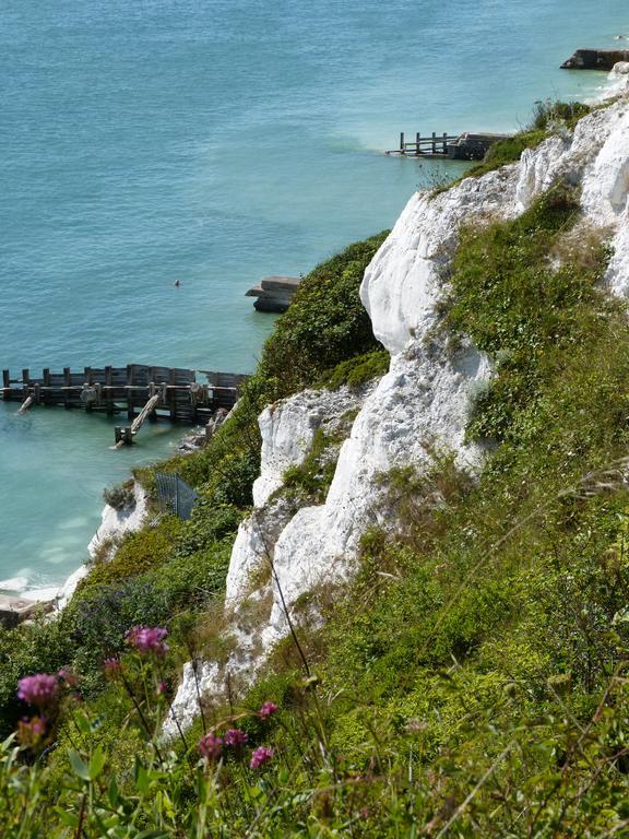 The Iverna Eastbourne Eksteriør billede